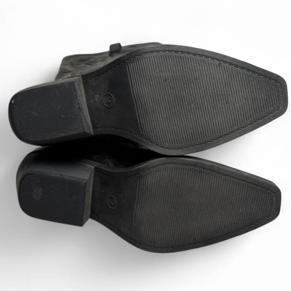 Unavailable - Picture 5 of 7